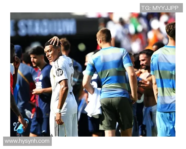 欧冠焦点战巴萨与皇马激战成平局全场沸腾瞬间回顾